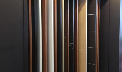 So sánh cửa nhựa ABS và cửa gỗ nhựa composite ?